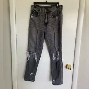 Maerican Eagle mom jeans